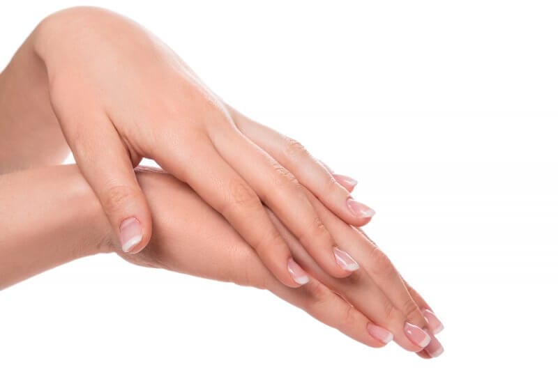MAKE YOUR HANDS LOOK YOUNGER  WITH DR FERN’S OFFER !