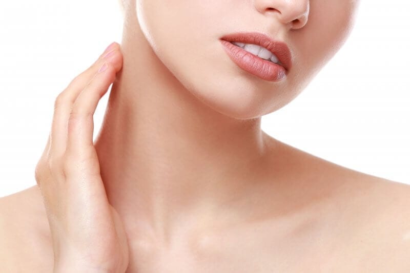 BE PROUD OF YOUR NECK & DECOLLETE WITH DR FERN’S OFFER !