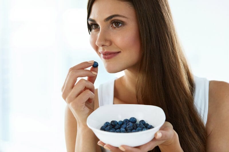 WASH YOUR DARK CIRCLES AWAY WITH FOOD